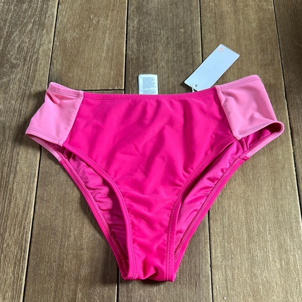 NWT Lunabelle Pink Bikini bottom size small